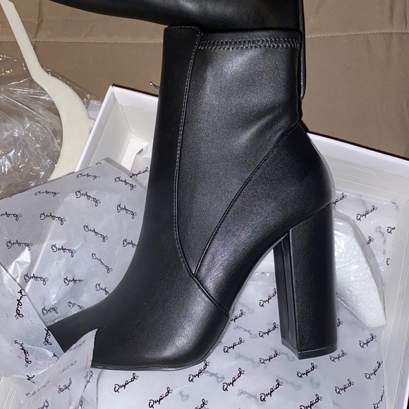 NEW! Quipid Black Booties- Brand New - Picture 4 of 9